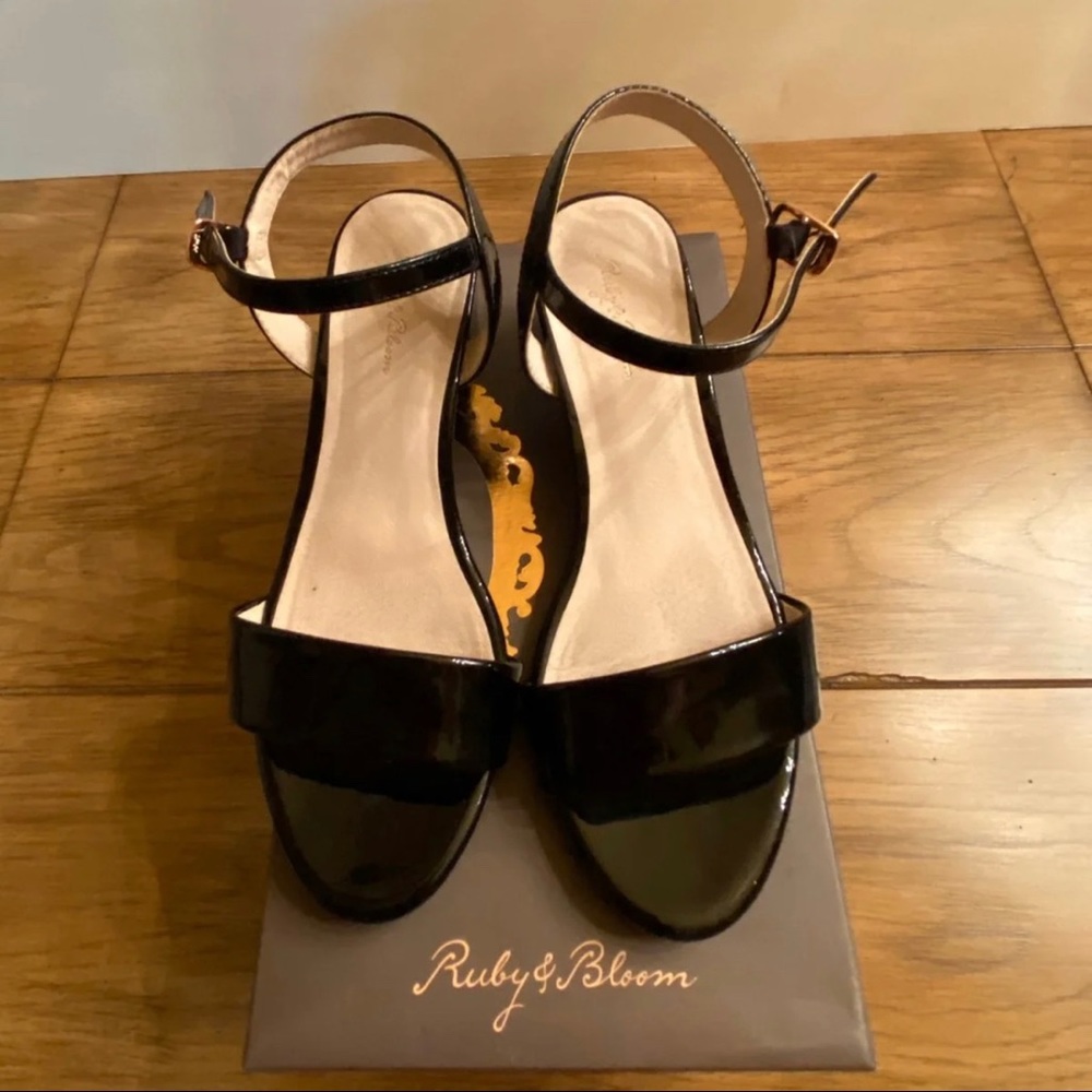 Girls Black Patent Sandal 2" Heel Sz 3 Ruby& Bloom